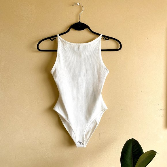 Topshop Ribbed Bodysuit with Back Detail - Picture 1 of 4